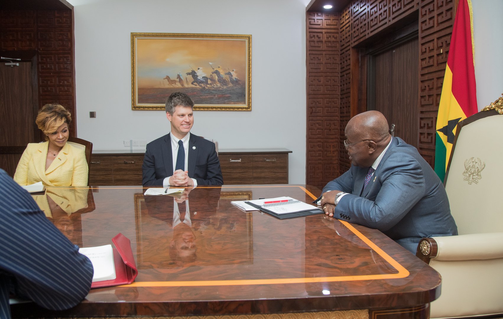 (L-R) South African High Commissioner to Ghana, H.E. Grace Mason; Michael Sheldrick; and President of Ghana Nana Akufo-Addo in May 2022.