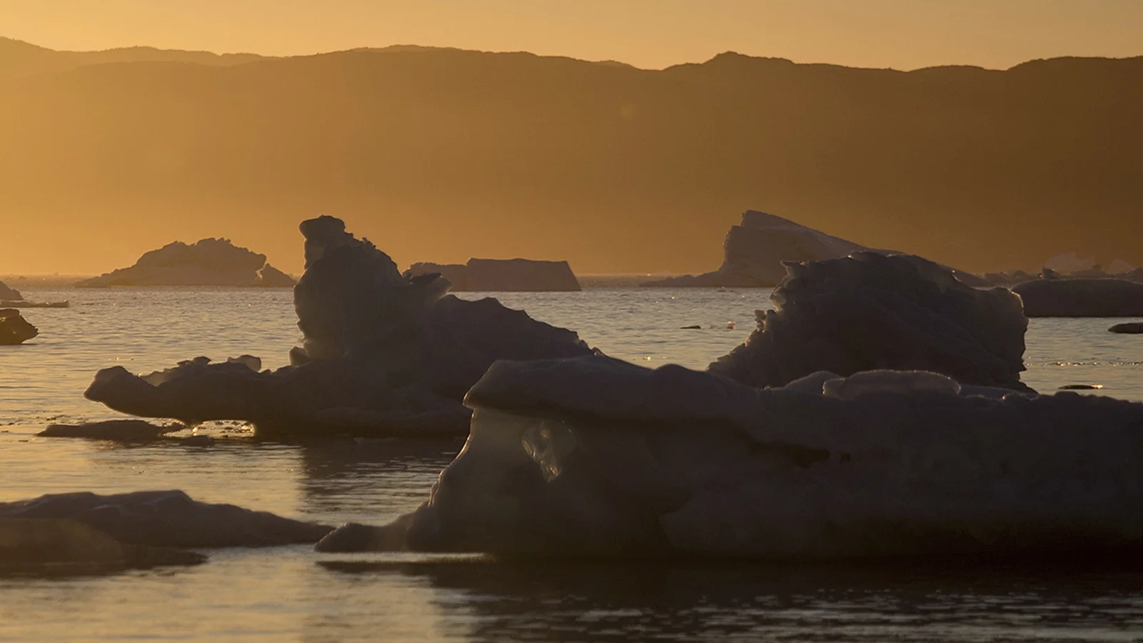 Greenland's Rapidly Melting Ice Threatens World's Poor the Most, image size:1600x900