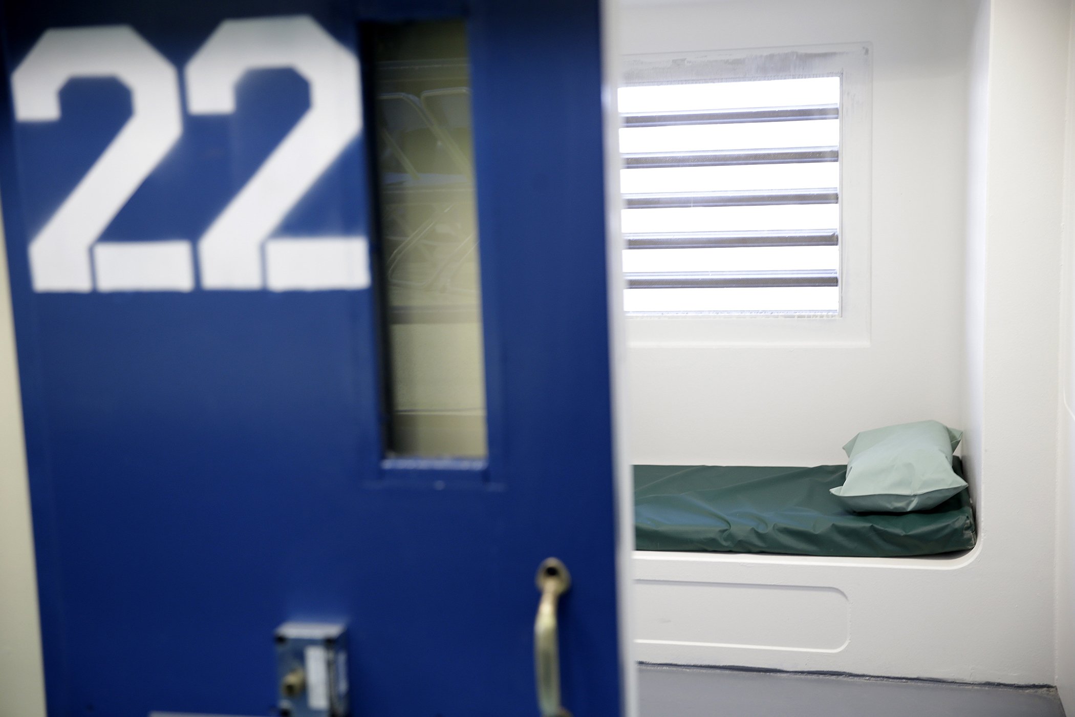 Celda en unidad de supervisión avanzada en Rikers Island, NY, marzo 2015.