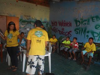 The team from Limpando o Mundo has already started articulating groups of volunteer environmental multipliers between public schools and community associations in Fortaleza. The number of volunteers starts to grow and the network is getting bigger and big