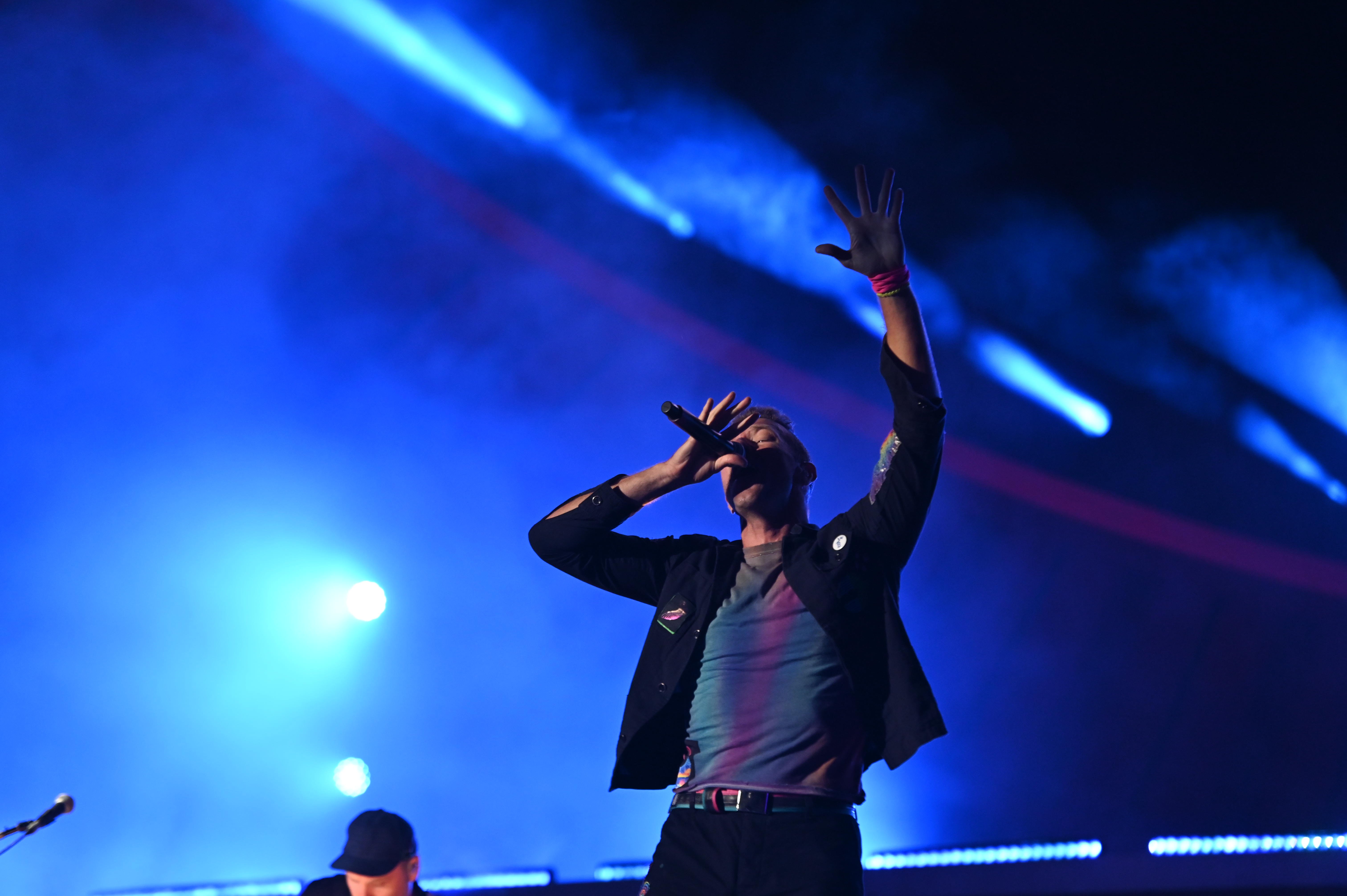 NEW YORK, NEW YORK - SEPTEMBER 25: Chris Martin of Coldplay performs onstage during Global Citizen Live, New York on September 25, 2021 in New York City. (Photo by Noam Galai/Getty Images for Global Citizen)