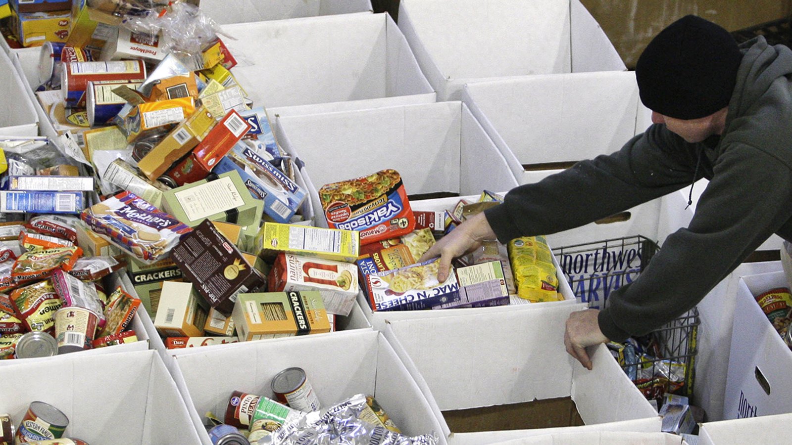 The Army Is Donating Ration Packs to Help Feed Hungry People in the UK