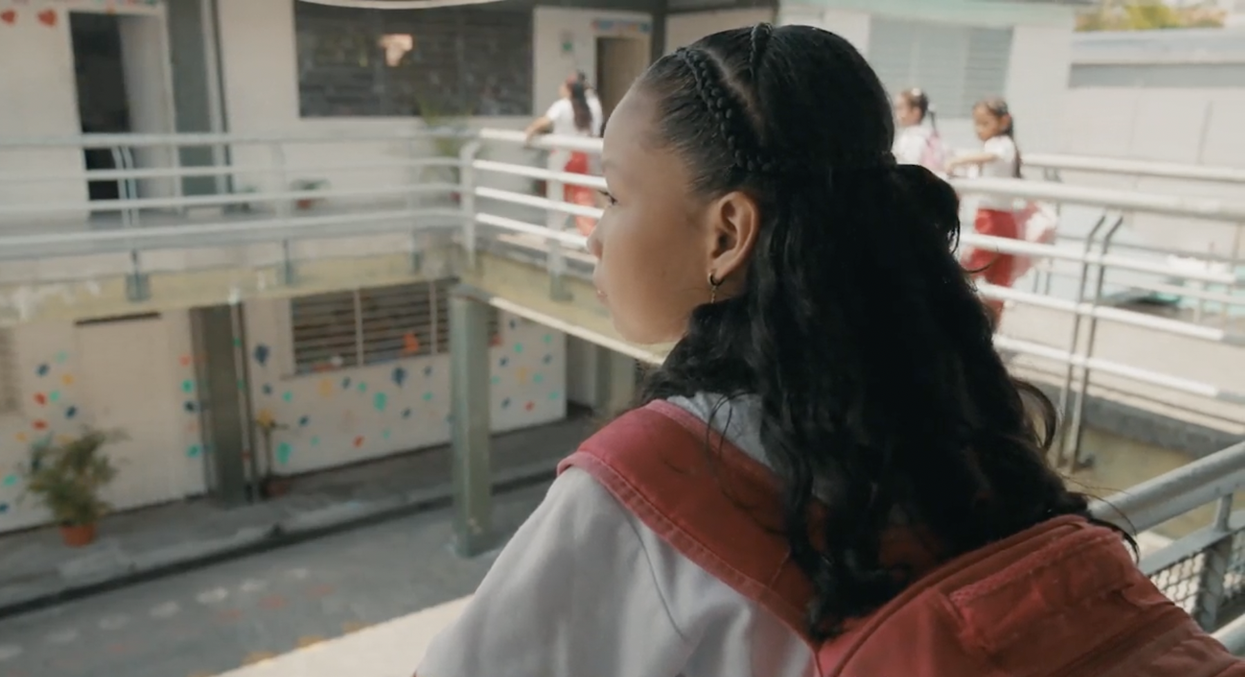 At the height of the crisis, Camila and her two siblings traveled with her father and grandmother from the Northeastern state of Anzoátegui, searching for work and school in Colombia.