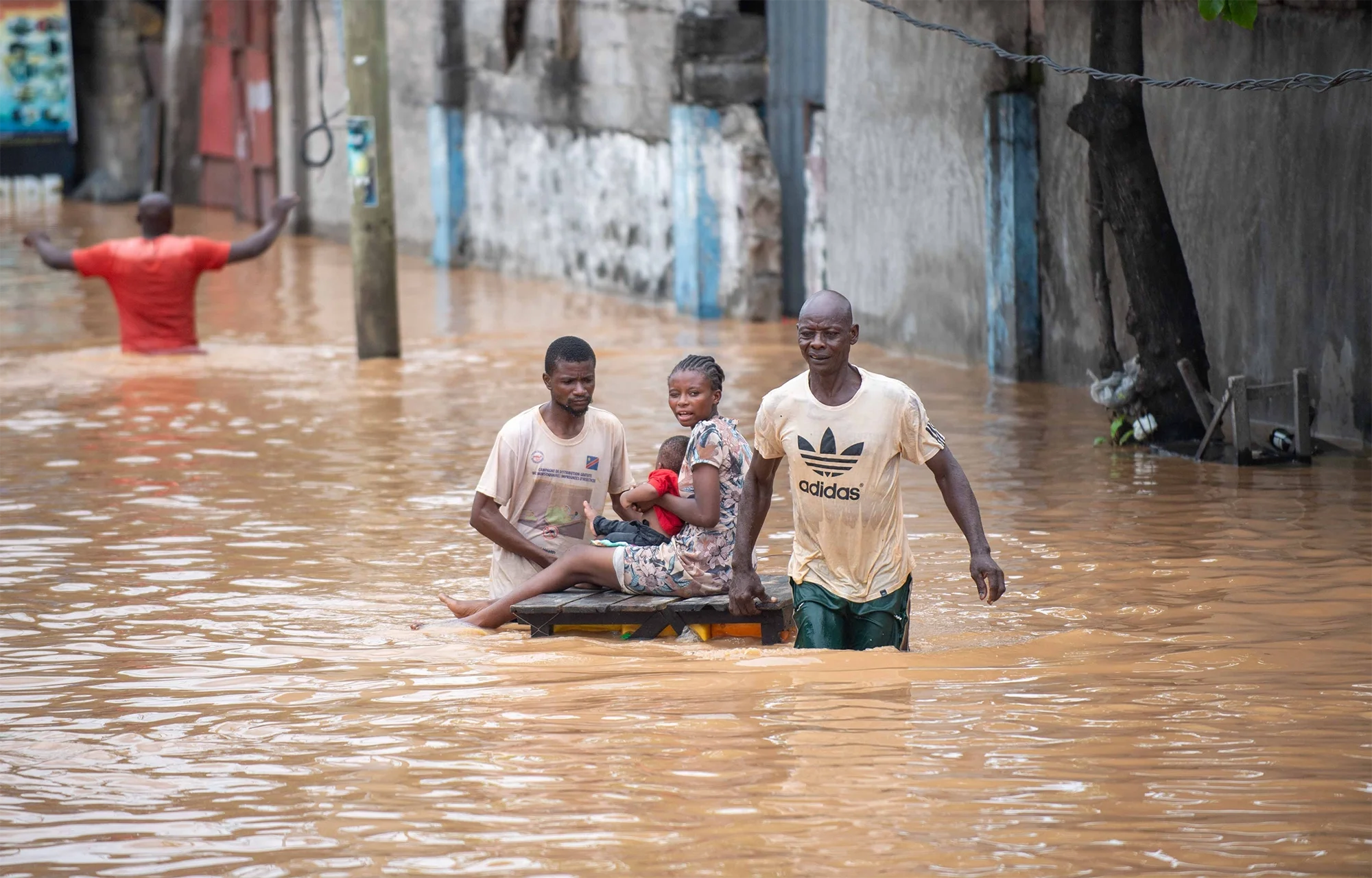 EU: Fund the recovery and help families in crisis.