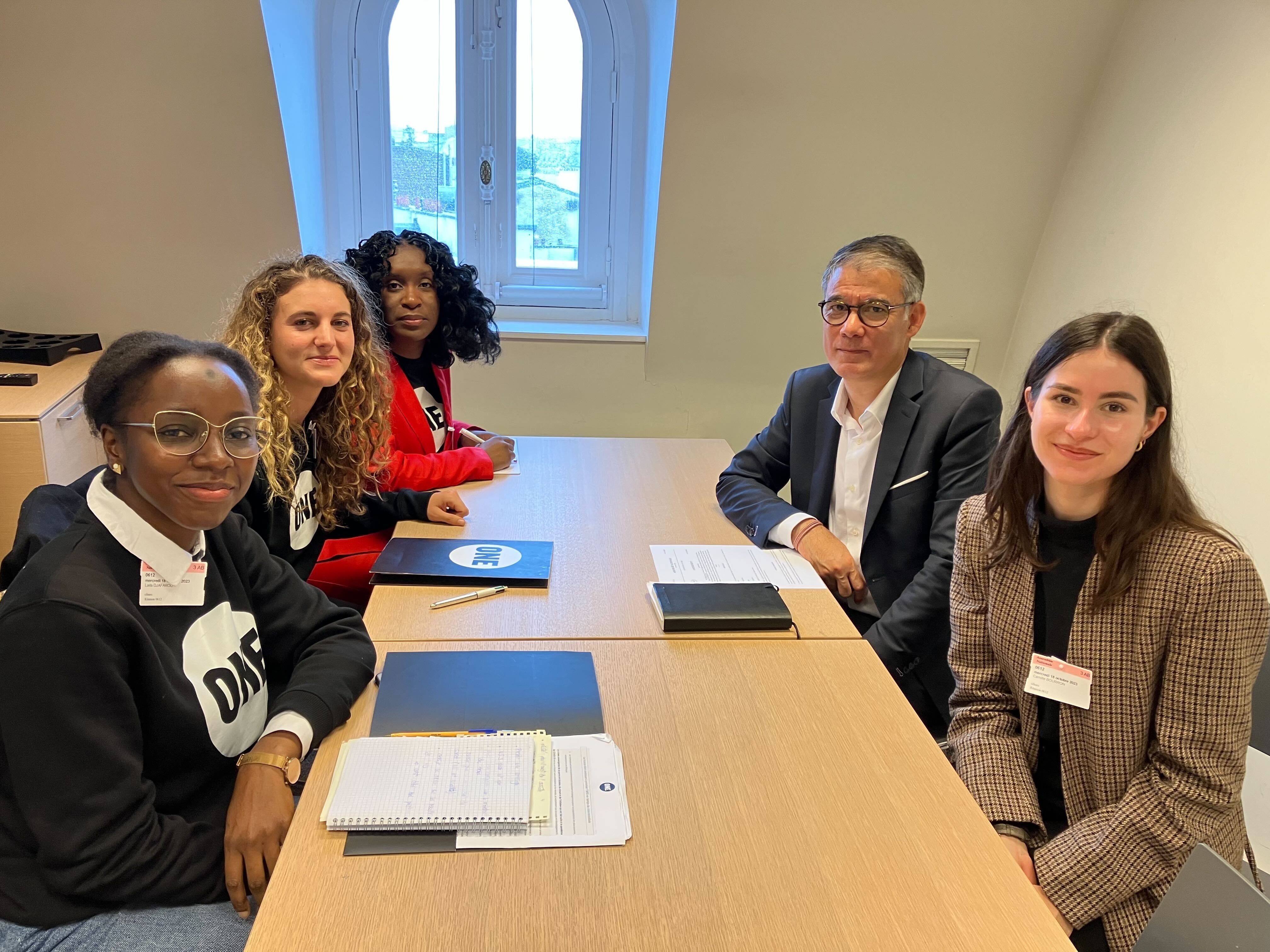 In September, a group of young Ambassadors from ONE met with 20 members of the French National Assembly ahead of a vote on the government bill that would help enable more financial aid to countries in need.