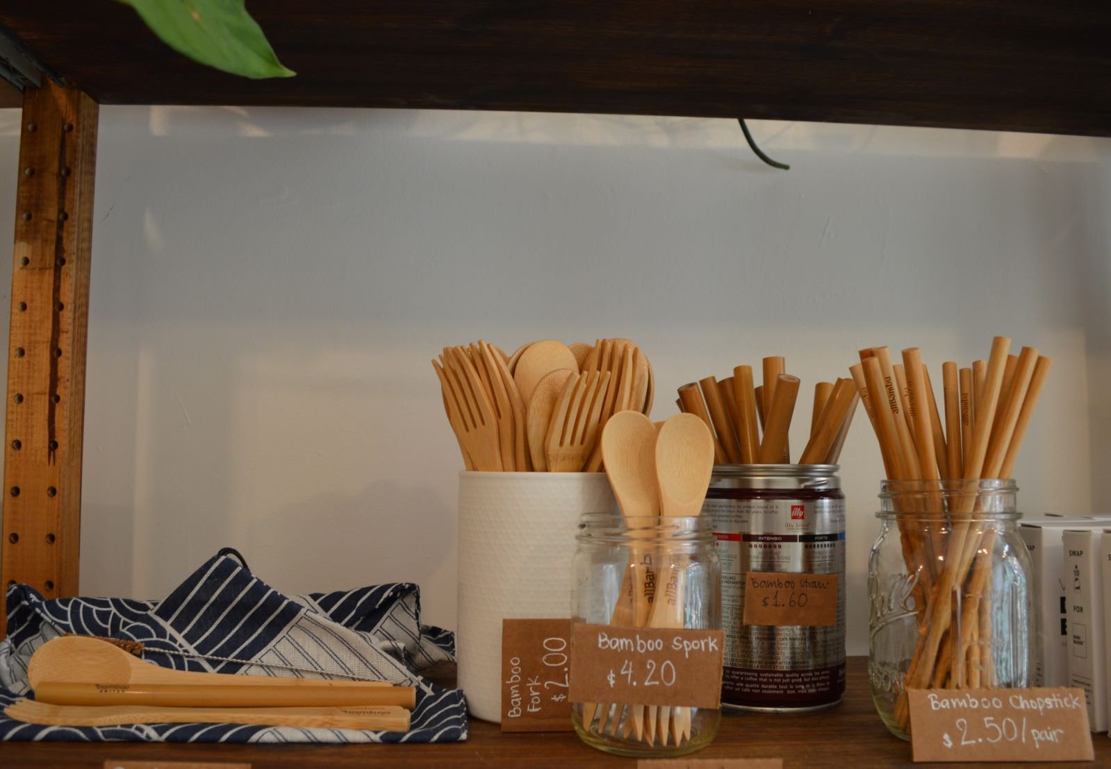 I Visited a Package-Free Store in NYC. Here’s What I Learned About the ...